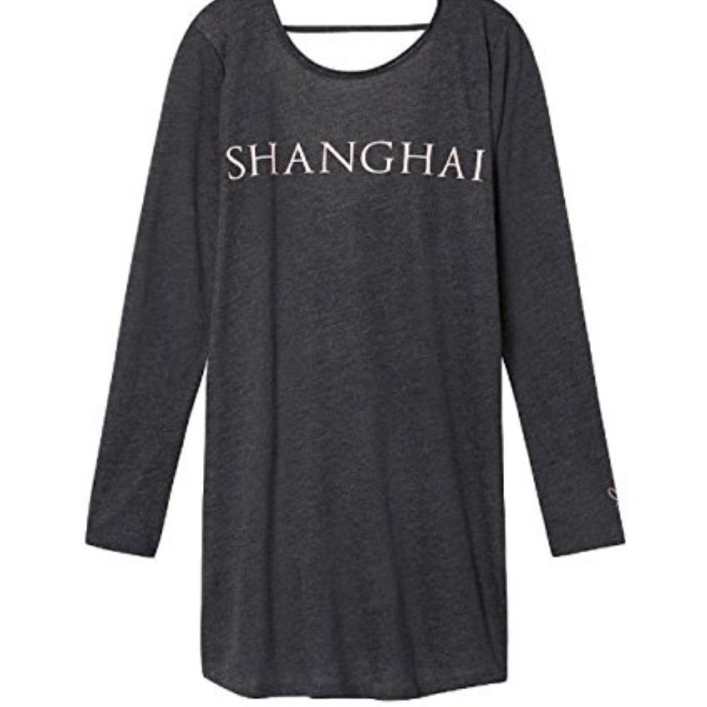 Victoria's Secret Fashion Show  Sleepshirt XS  75